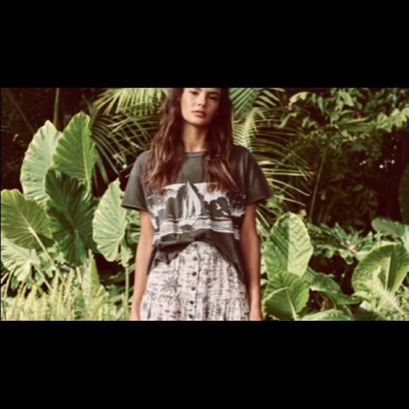 THE GREAT tee - Picture 1 of 2